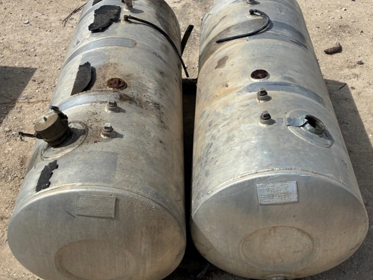 150-gallon-fuel-tanks-image-2