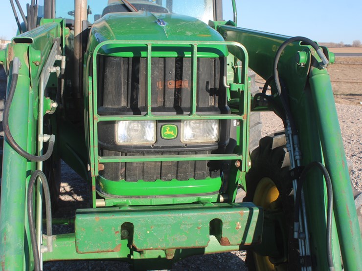 2011-john-deere-6115d-image-46