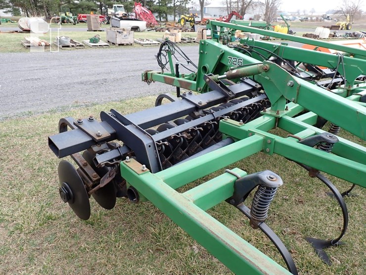 john-deere-726-image-11