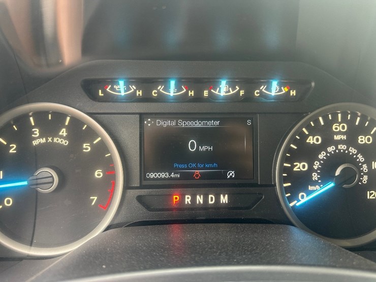 2018-ford-f150-image-16