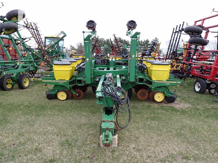 john-deere-1780-image-2