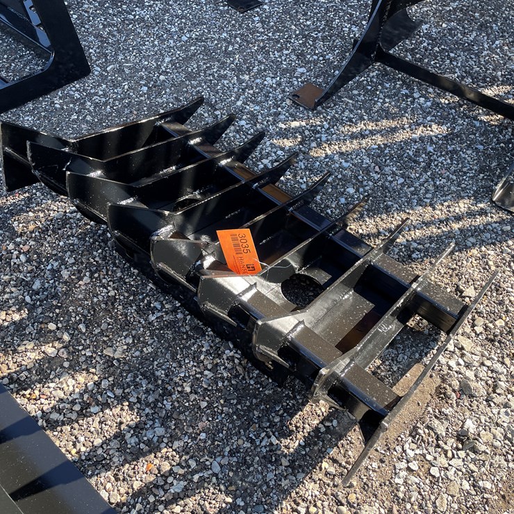 #3035 • Mini Skid Steer Root Rake