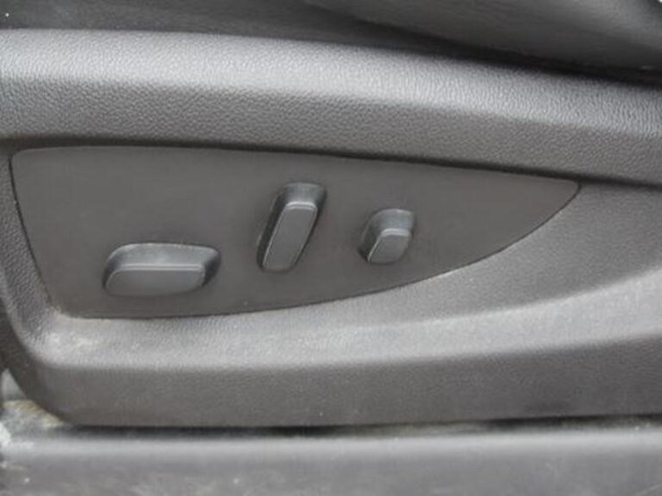 2016-gmc-yukon-denali-image-18