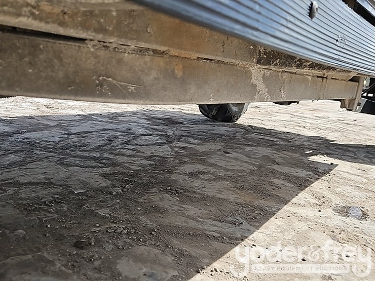 2019-club-car-carryall-1700d-image-14