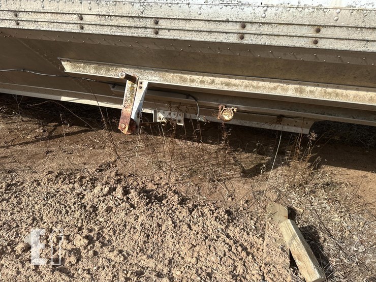 2014-wilson-grain-trailer-image-5