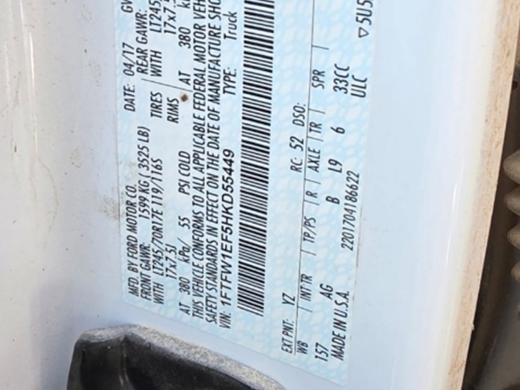 2017-ford-f150-image-13