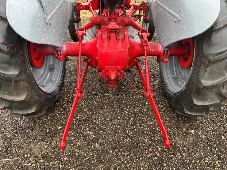 2018-ford-8n-image-19