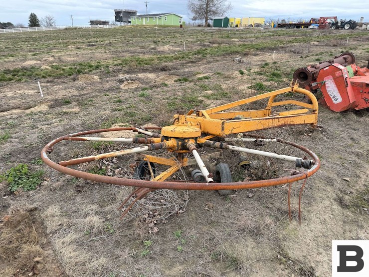 girorami-g220bl-rotary-orchard-rake-image-3