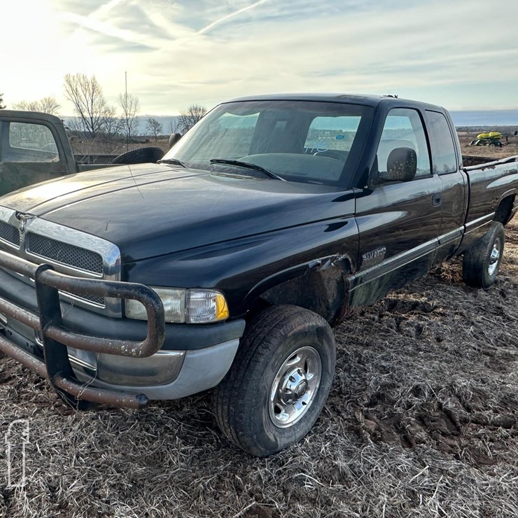 1999 DODGE RAM 2500