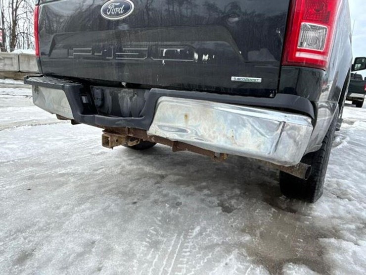 2016-ford-f150-xlt-image-42