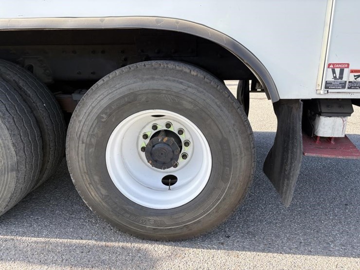 2012-international-workstar-7400-image-5