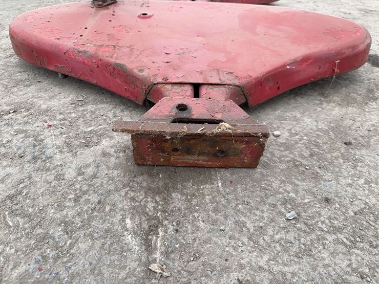 farmall-06-utility-fenders-image-4