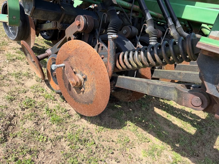 john-deere-1560-image-33