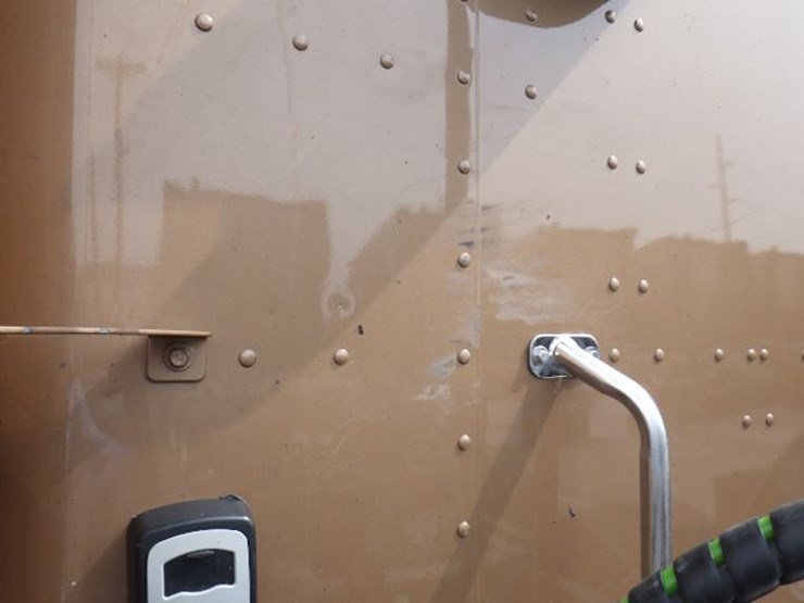 2022-kenworth-t680-image-18