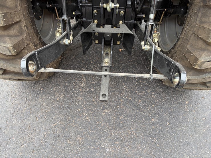 #1022-•-mahindra-2638-tractor-with-loader-(eau-claire,-wi)-image-17