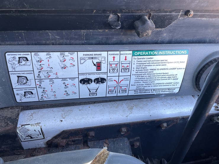 2008-bobcat-s330-image-30