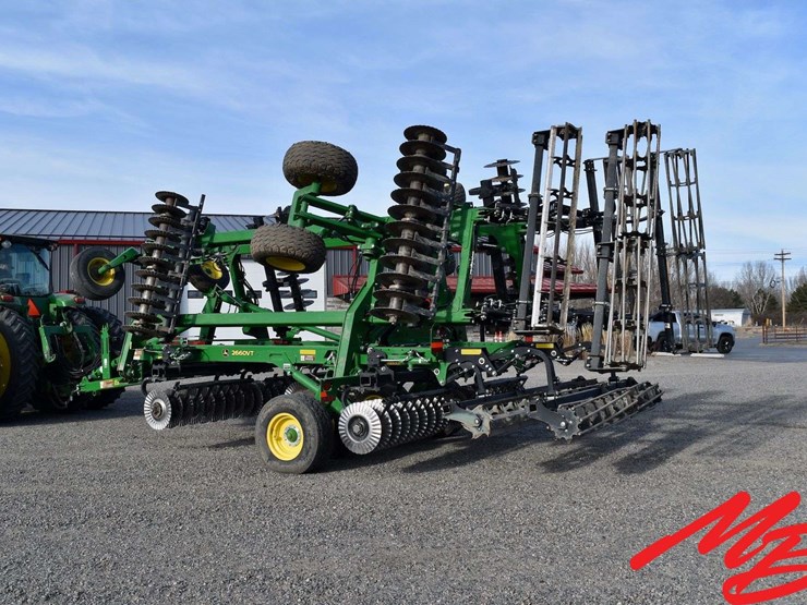 2019-john-deere-2660vt-image-5