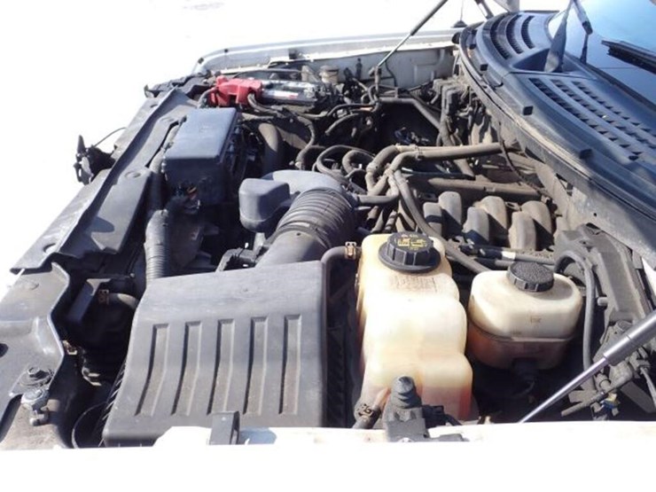 2013-ford-f150-xlt-image-53