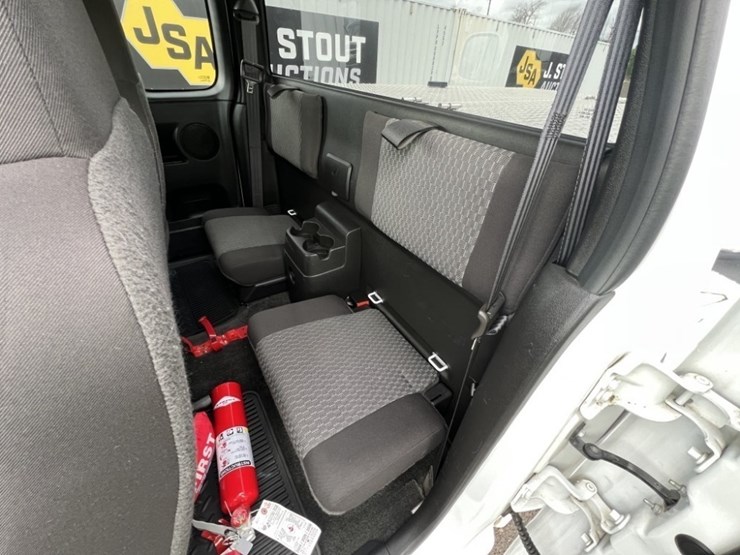 2012-chevrolet-colorado-image-24