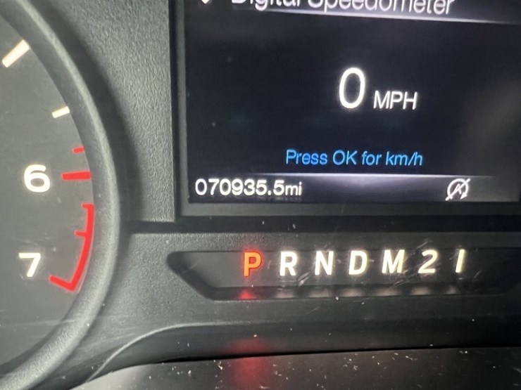 2016-ford-f150-image-24