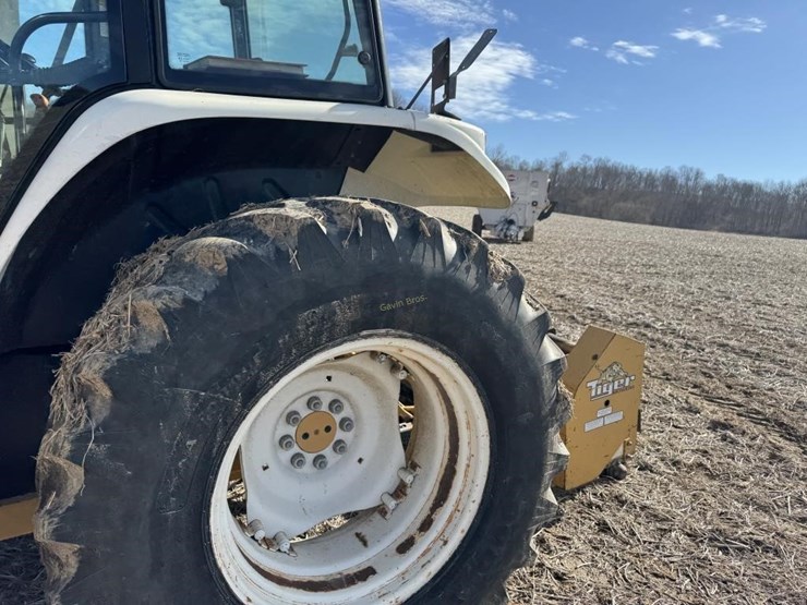 new-holland-7740-image-17