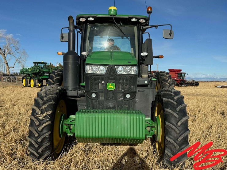 2015-john-deere-7210r-image-8