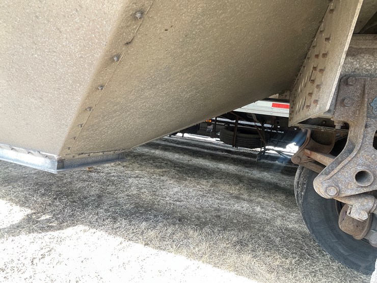 2000-cornhusker-hopper-image-19