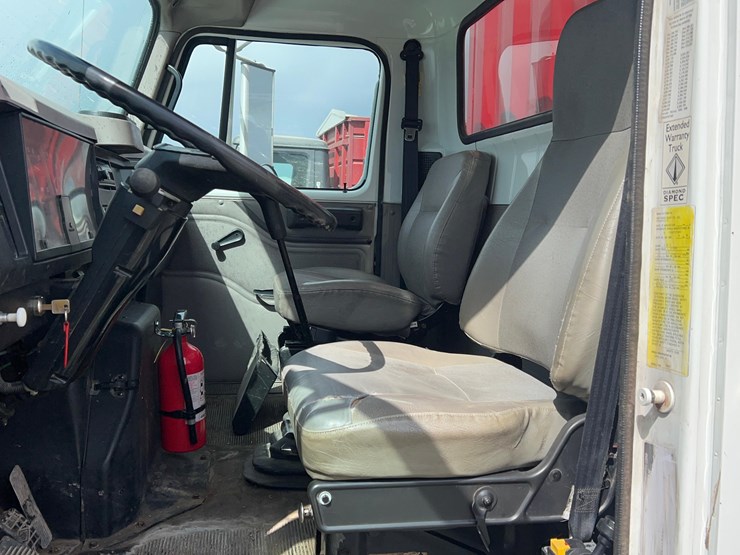 1999-international-4900-image-48