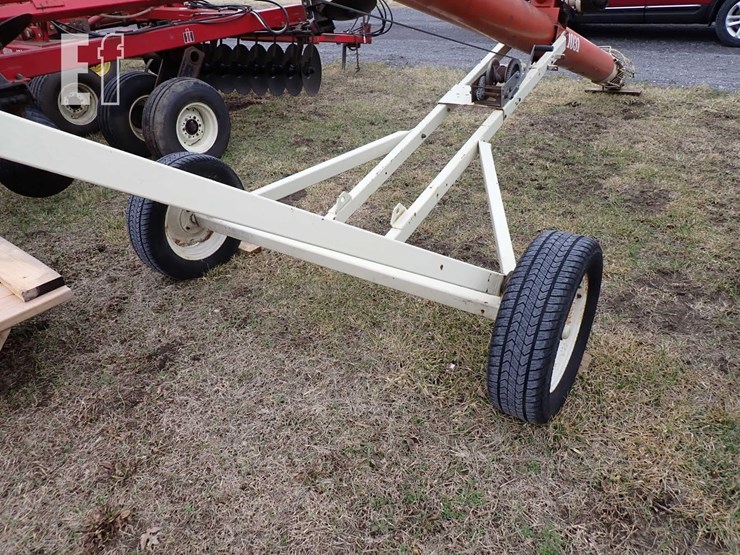 buhler-farm-king-1031-image-7