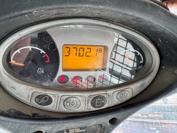 2019-bobcat-s650-image-19