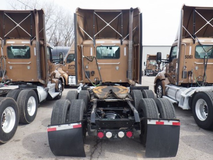 2022-kenworth-t680-image-9