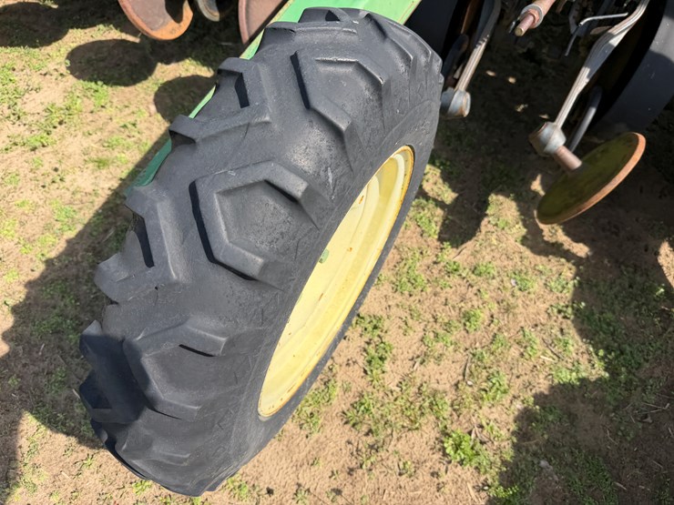 john-deere-1560-image-12