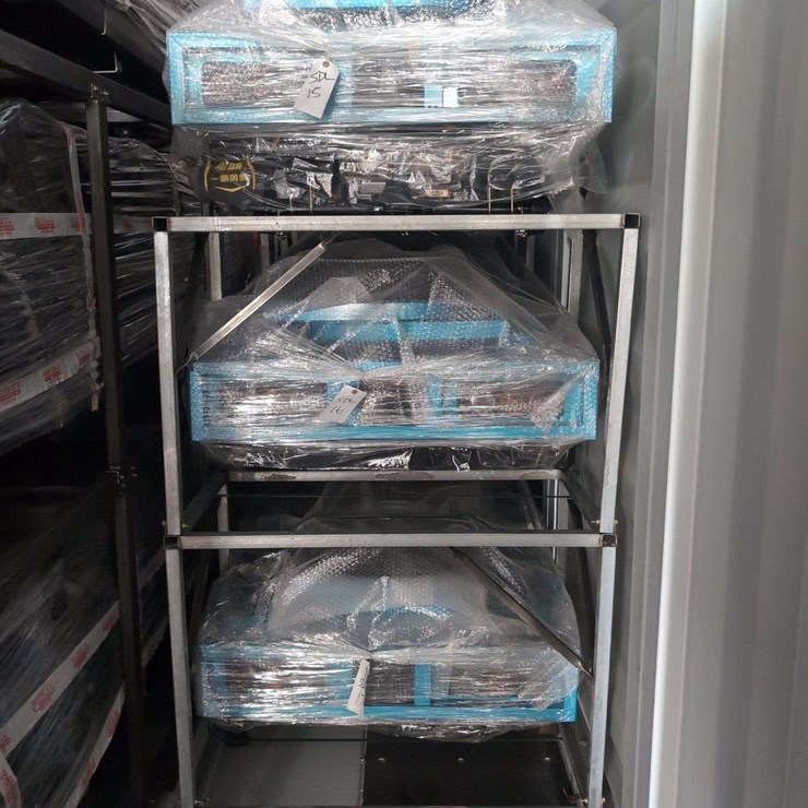 (1) IRET13 110V - 3-Wheeled Electric Utility Vehicle - Unassembled BLUE