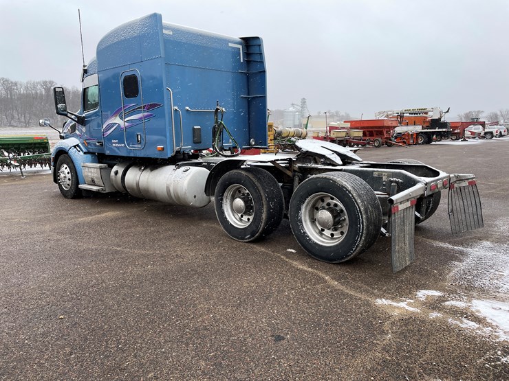 2019-peterbilt-579-image-6