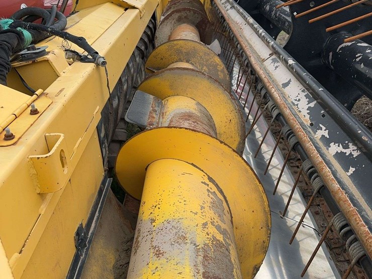 new-holland-h8040-image-15