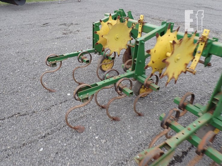 john-deere-825-image-4