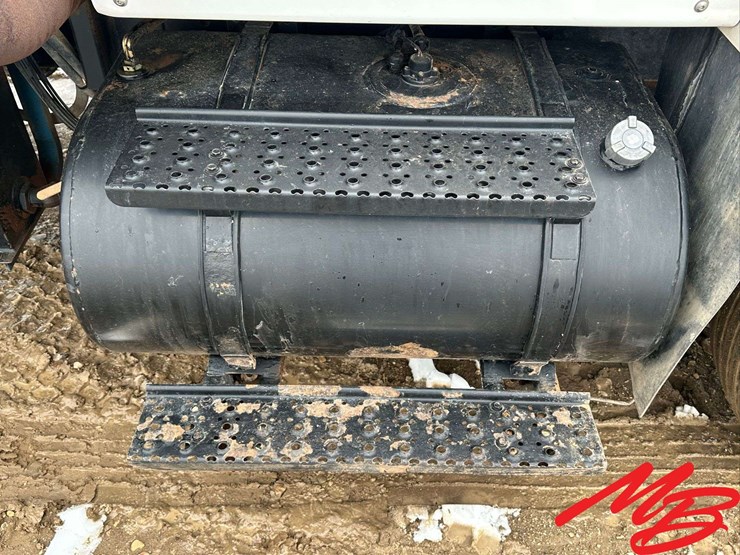 2004-international-7600-image-18