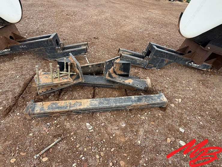 pair-of-260-gallon-saddle-tanks-image-9