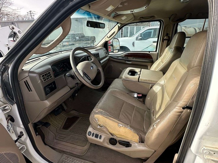 2004-ford-f250-lariat-image-14