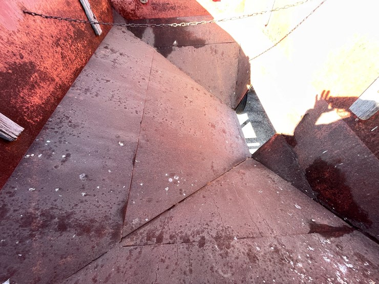 #1092-•-e-z-flow-gravity-box-on-running-gear-image-18