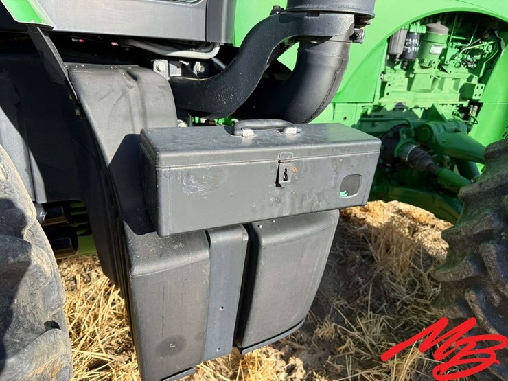 2010-john-deere-8245r-image-23