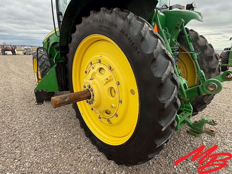 2012-john-deere-8285r-image-13