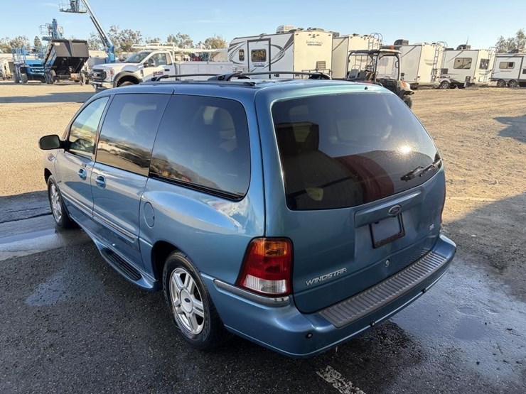 2001-ford-windstar-image-4