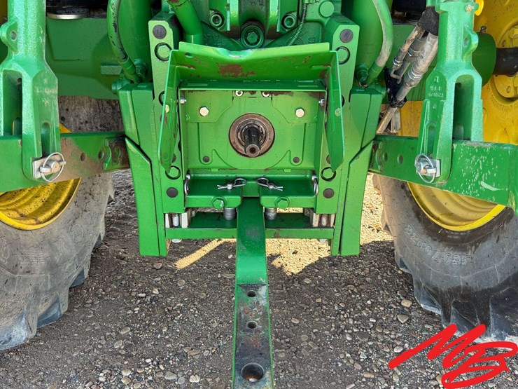 2023-john-deere-6120m-image-11