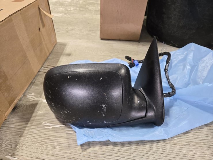 2004-chevrolet-2500hd-image-3