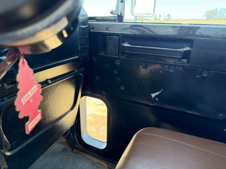 #42453-•-1996-freightliner-daycab-truck-tractor-vin:-1fupdcxb8th744360-image-72