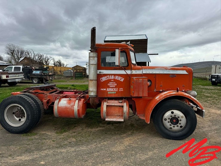1964-peterbilt-351-image-5
