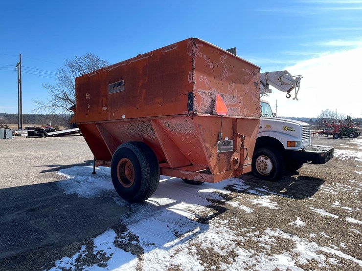 #1013-•-caldwell-grain-cart-image-6