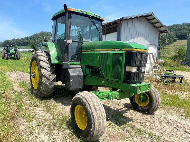 john-deere-7600-image-3