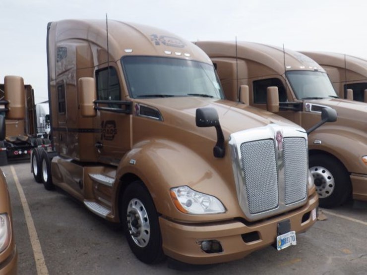 2022-kenworth-t680-image-3